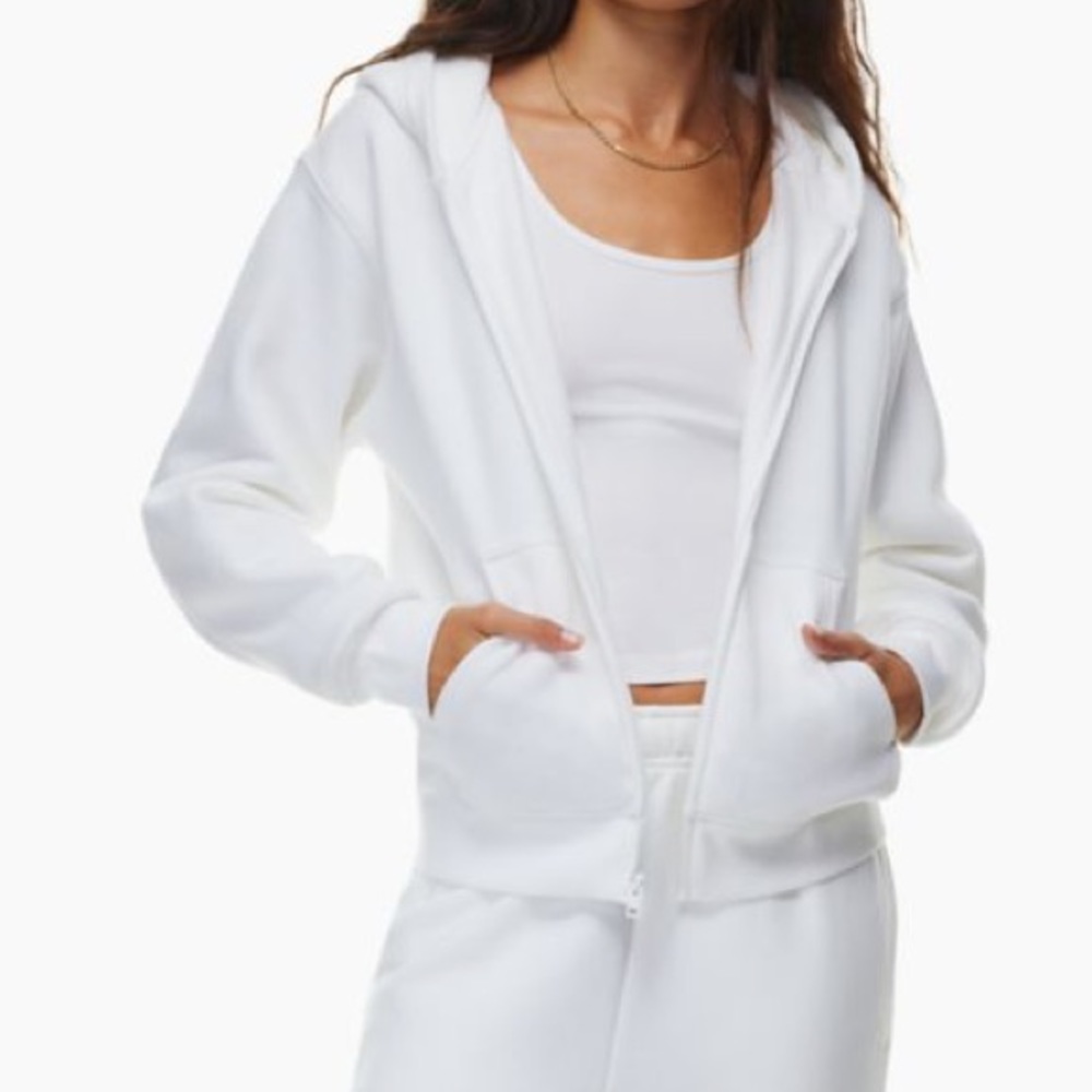 Aritzia Cozy Perfect Fleece Zip up Sweatshirt